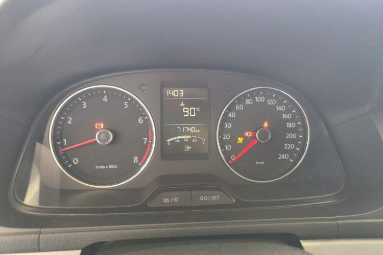 Used Volkswagen Gran Lavida 2015 230TSI Manual Comfort Edition Instrument Cluster