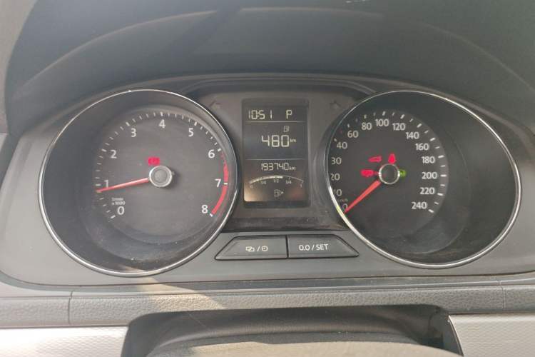 Used Volkswagen Gran Lavida 2015 1.6L Automatic Comfort Edition Instrument Cluster