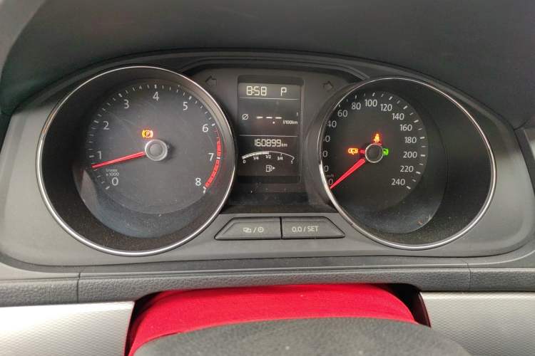Used Volkswagen Gran Lavida 2015 230TSI DSG Comfort Edition Instrument Cluster