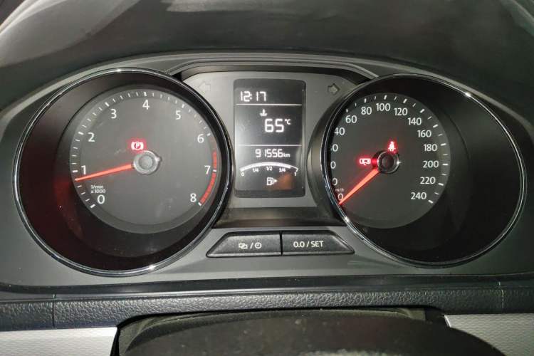Used Volkswagen Gran Lavida 2015 1.6L Manual Comfort Edition Instrument Cluster