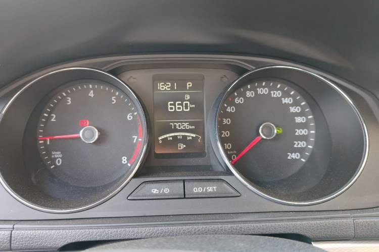 Used Volkswagen Gran Lavida 2015 230TSI DSG Comfort Edition Instrument Cluster