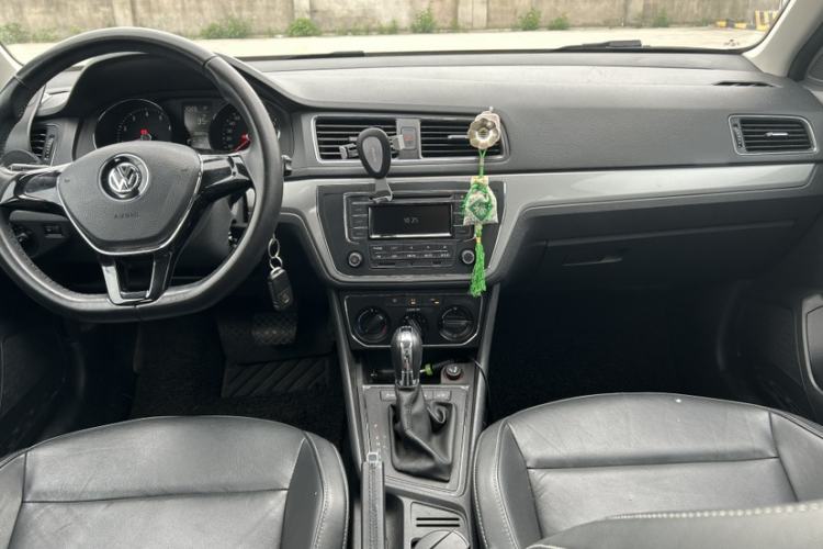 Used Volkswagen Gran Lavida 2015 230TSI DSG Comfort Edition Interior 3