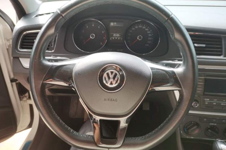Used Volkswagen Gran Lavida 2015 230TSI DSG Comfort Edition Interior 4