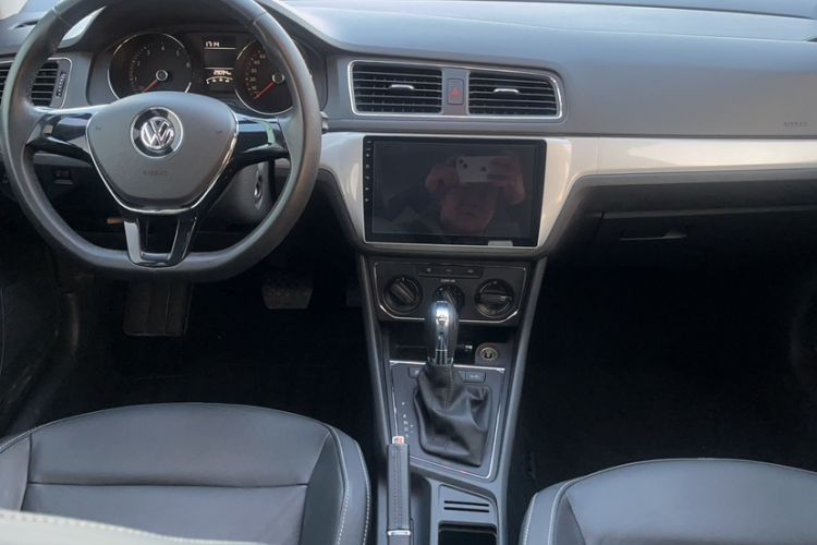 Used Volkswagen Gran Lavida 2015 230TSI DSG Comfort Edition Interior 4