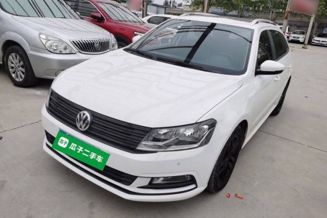 Ojetý Volkswagen Gran Lavida 2015 230TSI DSG Comfort Edition