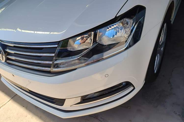 Used Volkswagen Gran Lavida 2015 230TSI DSG Comfort Edition Left Front Headlight
