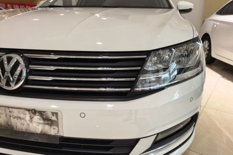 Used Volkswagen Gran Lavida 2015 1.6L Automatic Comfort Edition Left Front Headlight