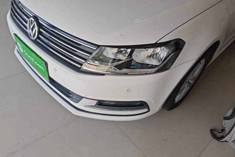 Used Volkswagen Gran Lavida 2015 1.6L Automatic Comfort Edition Left Front Headlight
