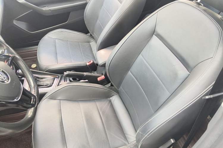 Used Volkswagen Gran Lavida 2015 1.6L Automatic Comfort Edition Left Front Seat