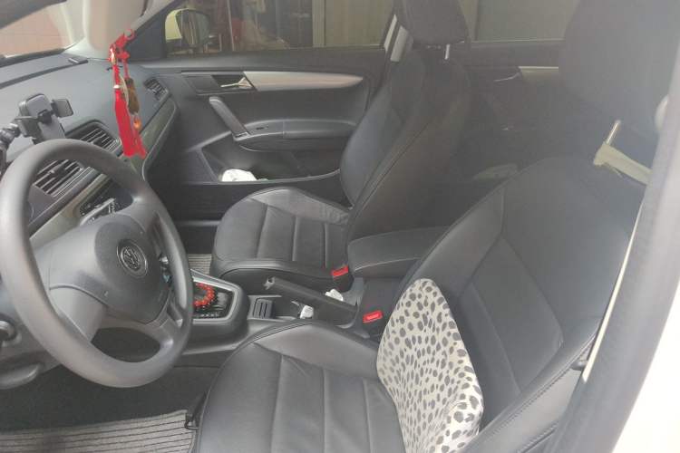 Used Volkswagen Gran Lavida 2015 1.6L Automatic Comfort Edition Left Front Seat