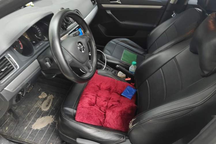 Used Volkswagen Gran Lavida 2015 1.6L Automatic Fashion Edition Left Front Seat