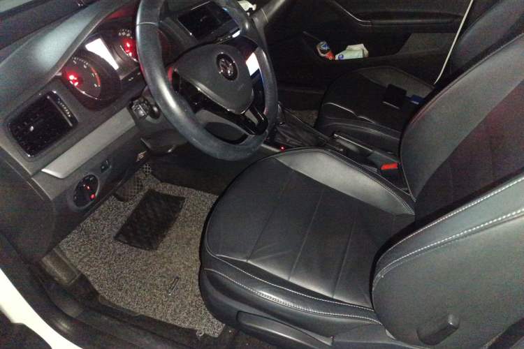 Used Volkswagen Gran Lavida 2015 1.6L Automatic Comfort Edition Left Front Seat