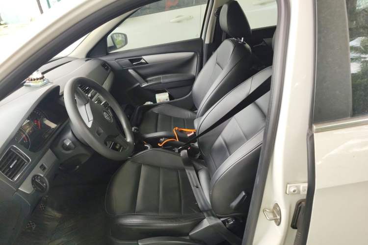 Used Volkswagen Gran Lavida 2015 230TSI Manual Comfort Edition Left Front Seat