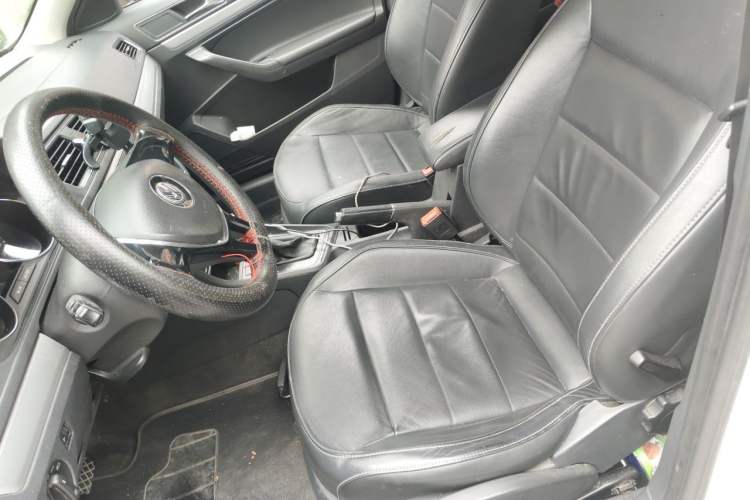 Used Volkswagen Gran Lavida 2015 1.6L Automatic Comfort Edition Left Front Seat