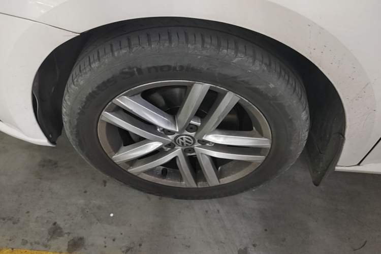Used Volkswagen Gran Lavida 2015 230TSI DSG Comfort Edition Left Front Wheel Hub