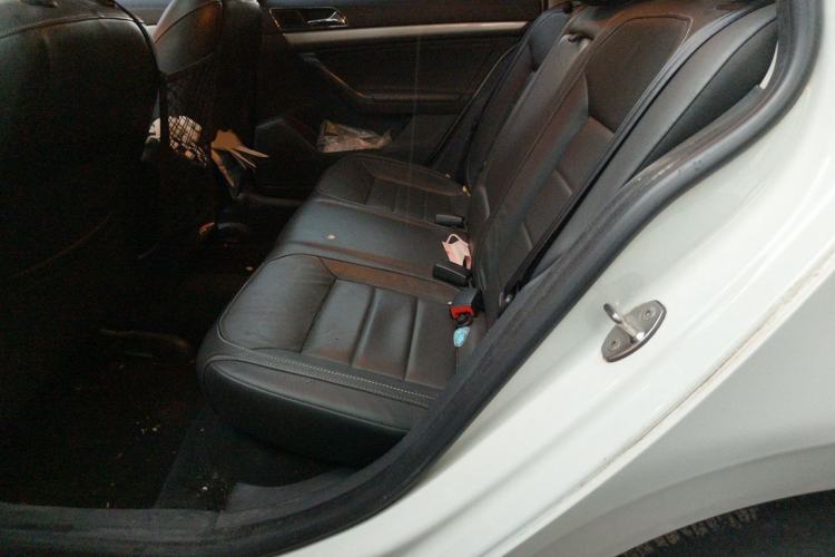 Used Volkswagen Gran Lavida 2015 1.6L Automatic Comfort Edition Left Rear Seat