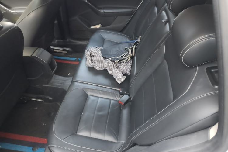 Used Volkswagen Gran Lavida 2015 1.6L Automatic Comfort Edition Left Rear Seat