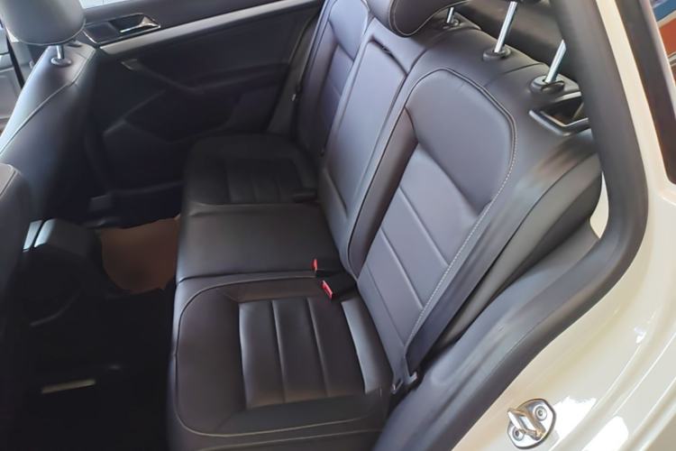 Used Volkswagen Gran Lavida 2015 230TSI DSG Comfort Edition Left Rear Seat