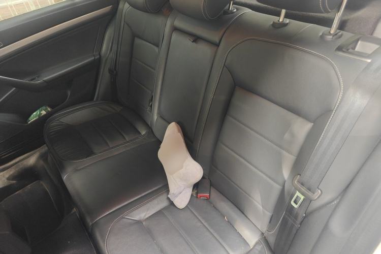 Used Volkswagen Gran Lavida 2015 230TSI DSG Comfort Edition Left Rear Seat
