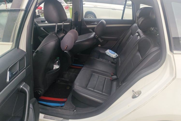 Used Volkswagen Gran Lavida 2015 1.6L Manual Comfort Edition Left Rear Seat