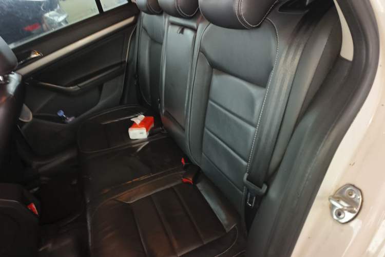 Used Volkswagen Gran Lavida 2015 1.6L Automatic Comfort Edition Left Rear Seat
