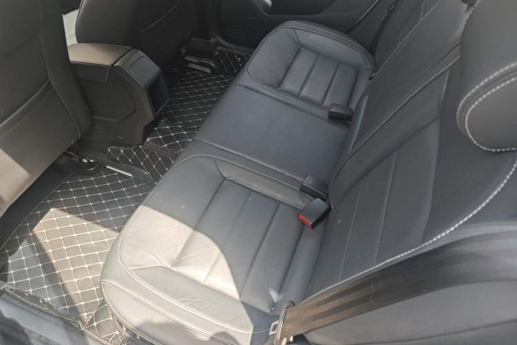 Used Volkswagen Gran Lavida 2015 1.6L Automatic Comfort Edition Left Rear Seat