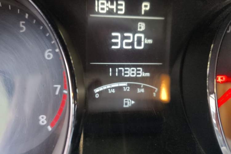Used Volkswagen Gran Lavida 2015 1.6L Automatic Comfort Edition Odometer Close Up