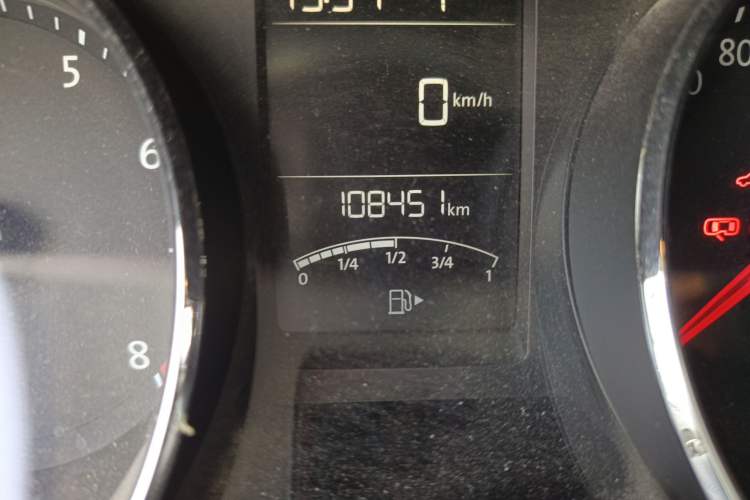 Used Volkswagen Gran Lavida 2015 230TSI DSG Comfort Edition Odometer Close Up