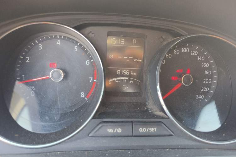 Used Volkswagen Gran Lavida 2015 230TSI DSG Comfort Edition Odometer Close Up