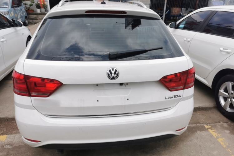 Used Volkswagen Gran Lavida 2015 1.6L Manual Comfort Edition Rear