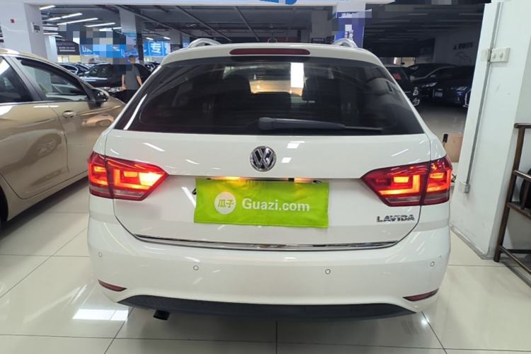Used Volkswagen Gran Lavida 2015 1.6L Automatic Comfort Edition Rear