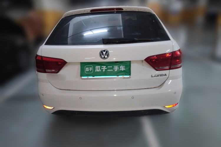 Used Volkswagen Gran Lavida 2015 1.6L Automatic Fashion Edition Rear