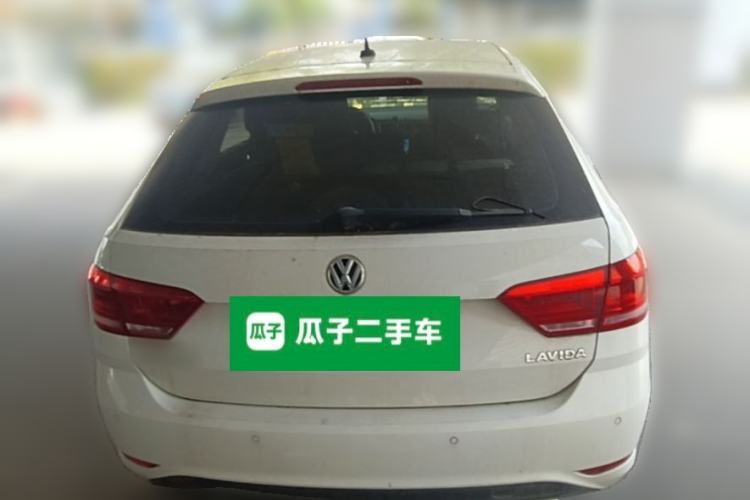 Used Volkswagen Gran Lavida 2015 1.6L Automatic Fashion Edition Rear