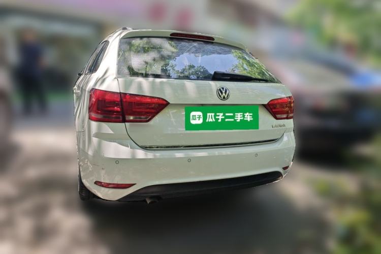 Used Volkswagen Gran Lavida 2015 1.6L Automatic Comfort Edition Rear
