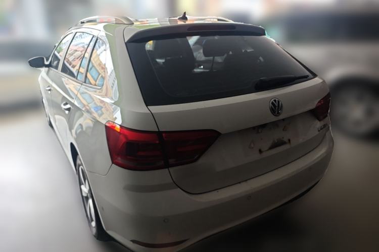 Used Volkswagen Gran Lavida 2015 1.6L Automatic Fashion Edition Rear Left 45 Deg