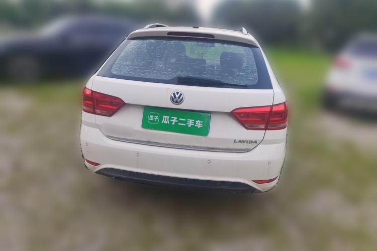 Used Volkswagen Gran Lavida 2015 1.6L Manual Comfort Edition Rear