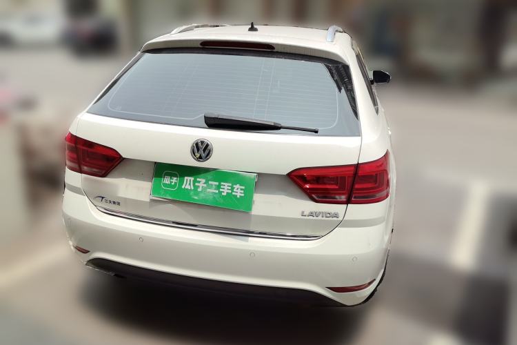 Used Volkswagen Gran Lavida 2015 1.6L Automatic Comfort Edition Rear Right 45 Deg