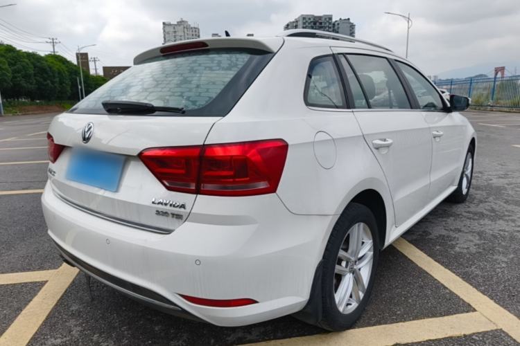 Used Volkswagen Gran Lavida 2015 230TSI DSG Comfort Edition Rear Right 45 Deg