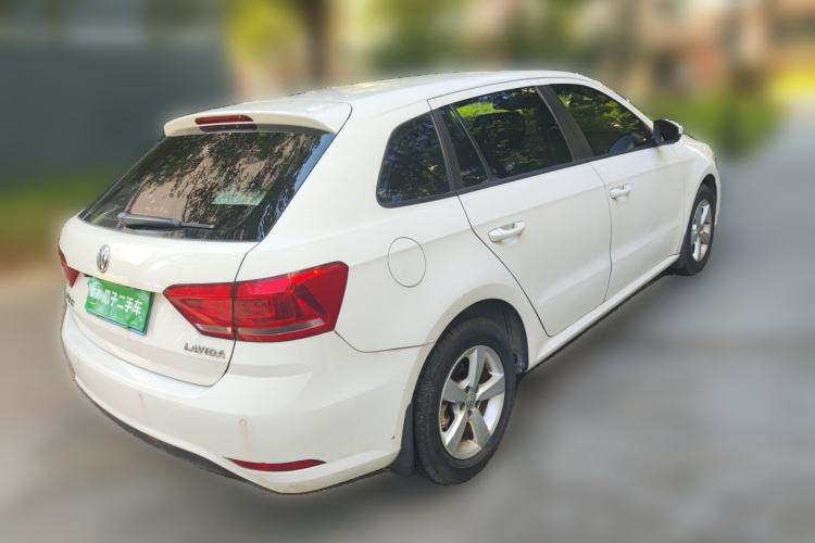 Used Volkswagen Gran Lavida 2015 1.6L Automatic Fashion Edition Rear Right 45 Deg