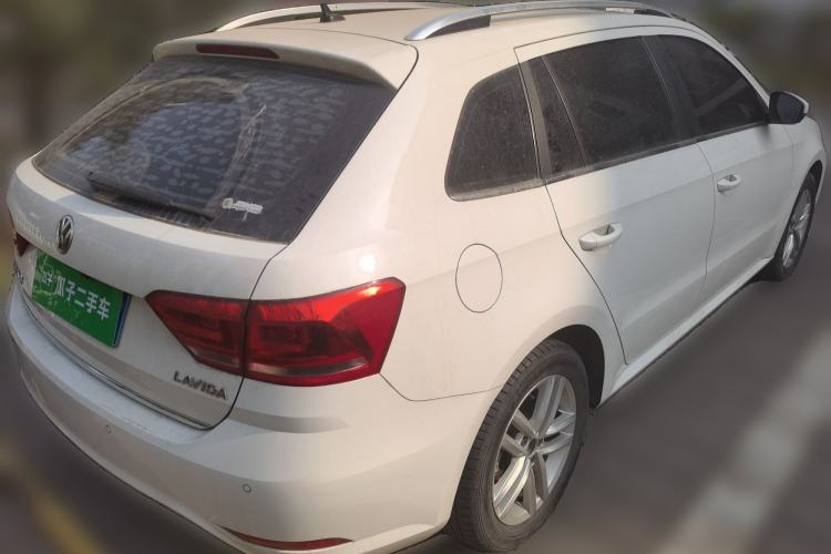 Used Volkswagen Gran Lavida 2015 1.6L Automatic Comfort Edition Rear Right 45 Deg