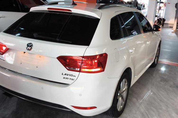 Used Volkswagen Gran Lavida 2015 230TSI DSG Comfort Edition Rear Right 45 Deg