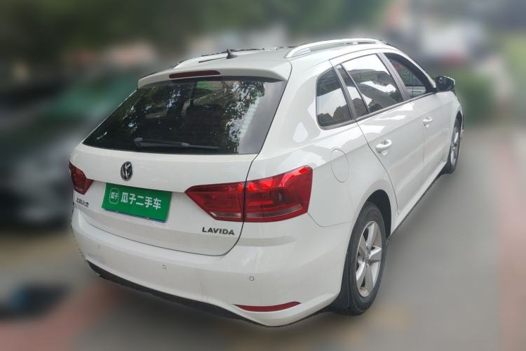 Used Volkswagen Gran Lavida 2015 1.6L Automatic Fashion Edition Rear Right 45 Deg