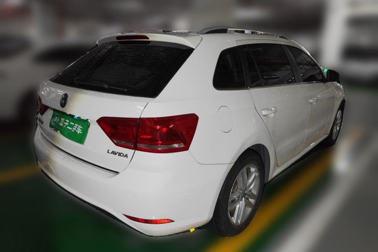 Used Volkswagen Gran Lavida 2015 1.6L Automatic Comfort Edition Rear Right 45 Deg