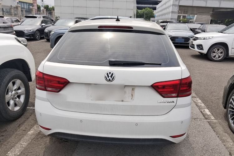 Used Volkswagen Gran Lavida 2015 1.6L Automatic Fashion Edition Rear