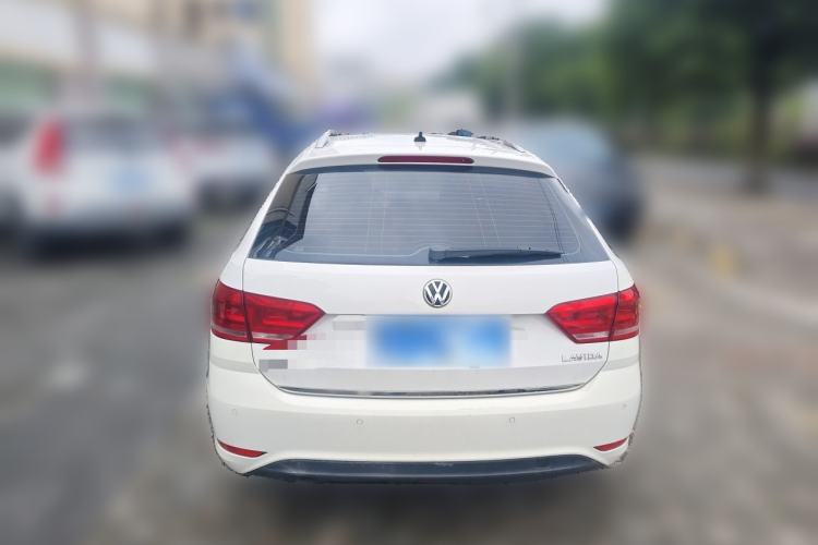 Used Volkswagen Gran Lavida 2015 1.6L Automatic Comfort Edition Rear