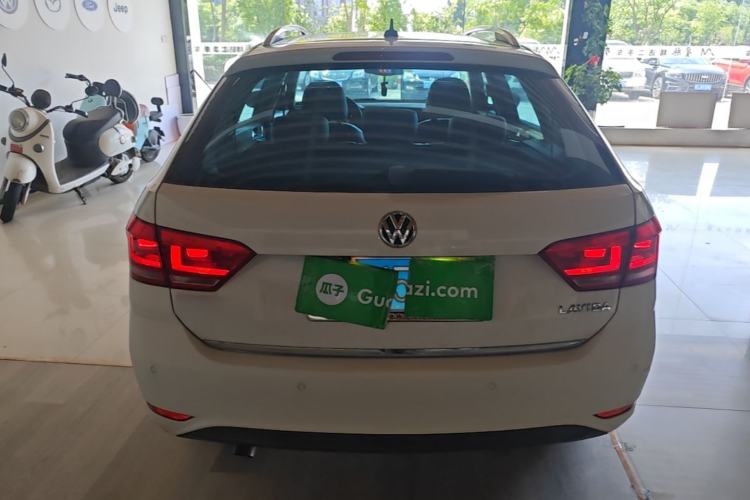 Used Volkswagen Gran Lavida 2015 1.6L Automatic Comfort Edition Rear