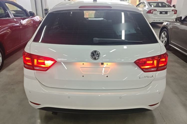 Used Volkswagen Gran Lavida 2015 1.6L Automatic Fashion Edition Rear