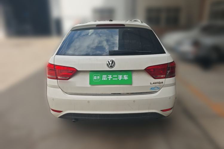 Used Volkswagen Gran Lavida 2015 1.6L Automatic Comfort Edition Rear