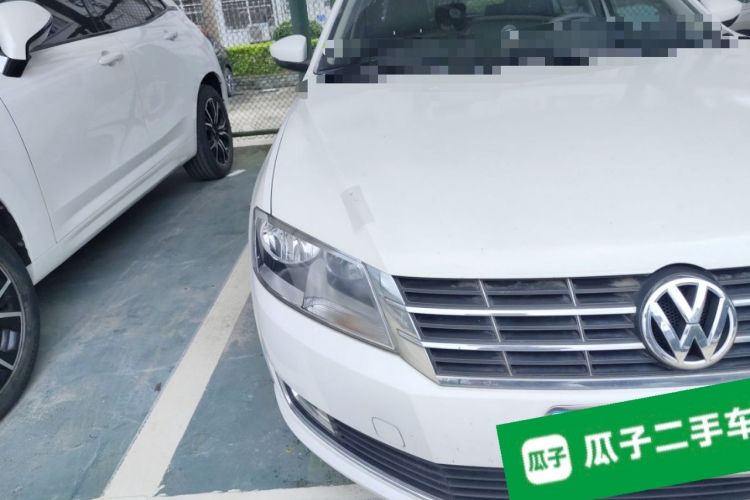 Used Volkswagen Gran Lavida 2015 230TSI Manual Comfort Edition Right Front Headlight