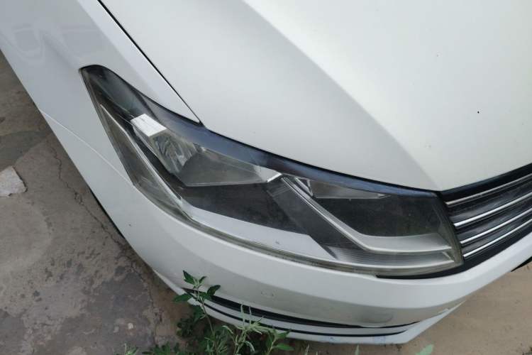 Used Volkswagen Gran Lavida 2015 230TSI DSG Comfort Edition Right Front Headlight